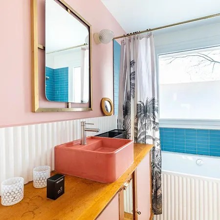 Guestready - Colorful Family Getaway In Belleville Lägenhet Paris