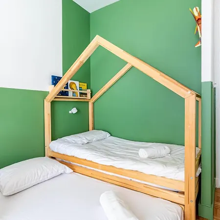 Guestready - Colorful Family Getaway In Belleville Paris